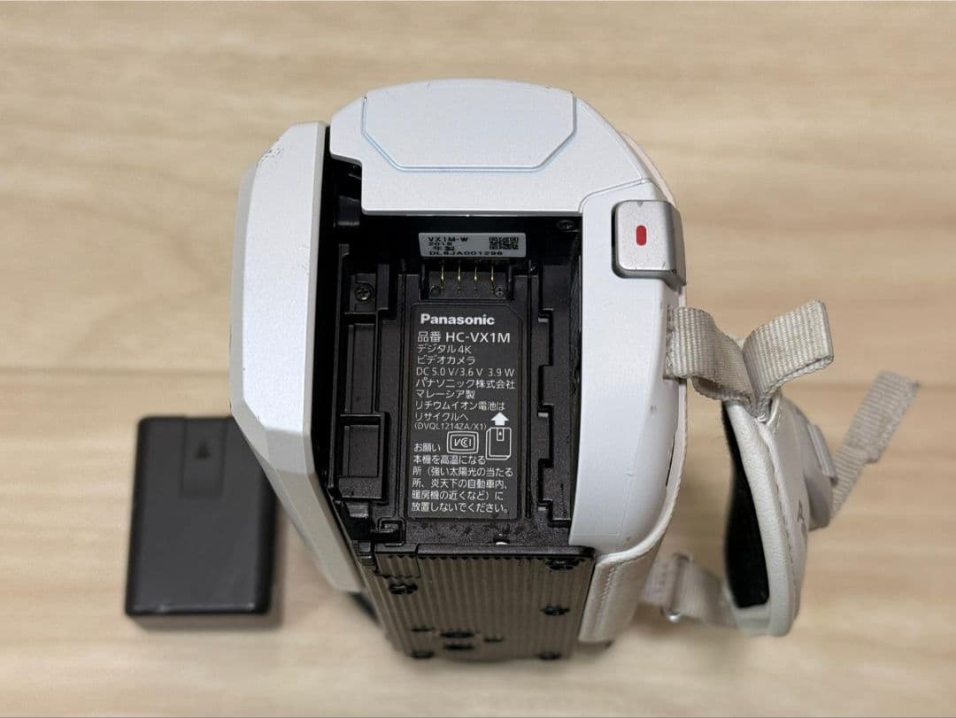 2)Panasonic ビデオカメラ HC-VX1M LEICA DICOMAR