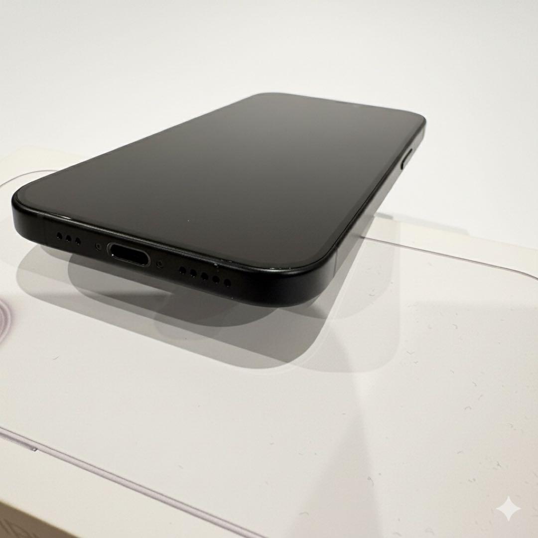 ★極上美品★ Apple iPhone 15 256G 本体