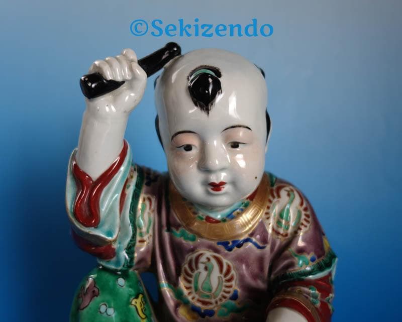九谷焼 色絵　唐子 童子　　太鼓打ち　置物 　フィギュリン　２８ｃｍ　２５４０