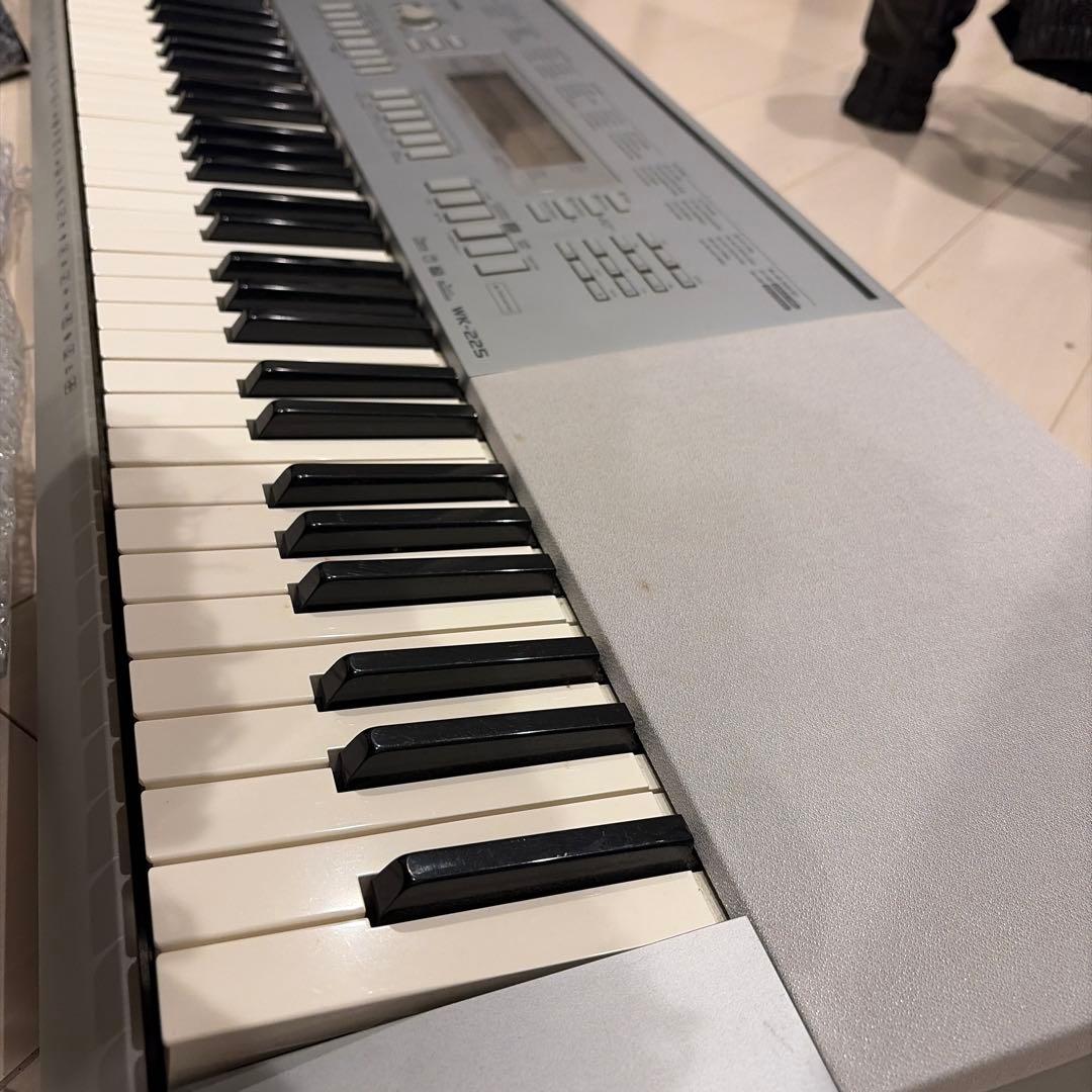CASIO WK-225 電子ピアノ キーボード ※付属品付き