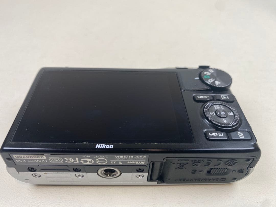 デジタルカメラ Nikon1 J2