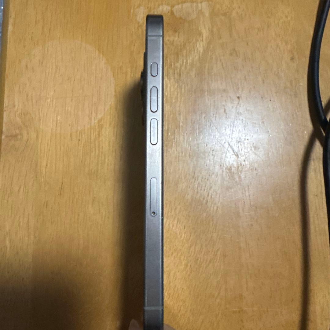 iPhone 15 Pro 256Gb ナチュラルチタニウム