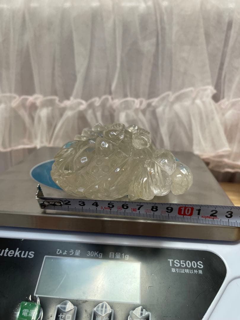 綺麗^_^天然石　高品質　白水晶　手彫り　白菜の形に彫刻した物　百財　877g