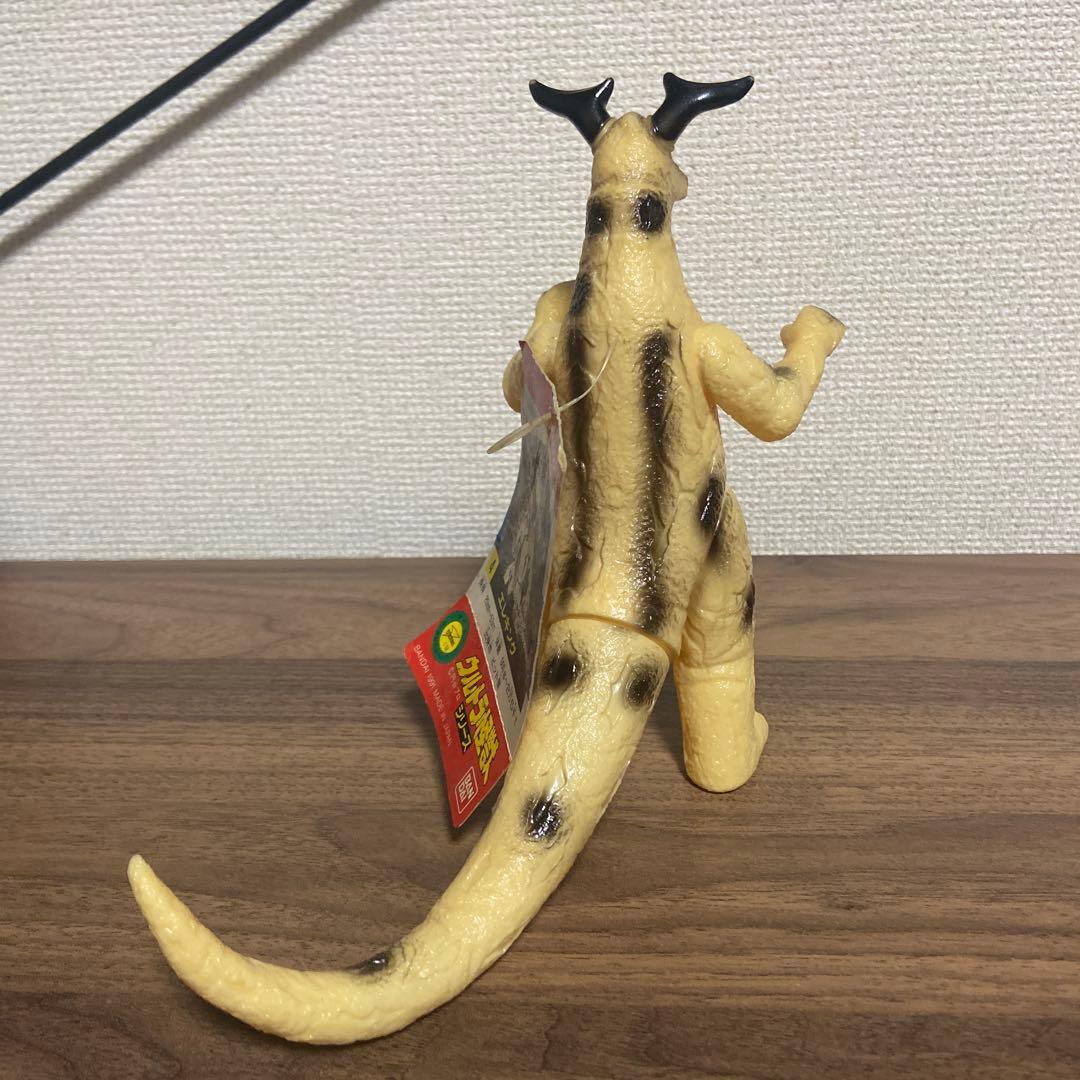 ウルトラ怪獣シリーズ　エレキング　タグ付き　３種セット