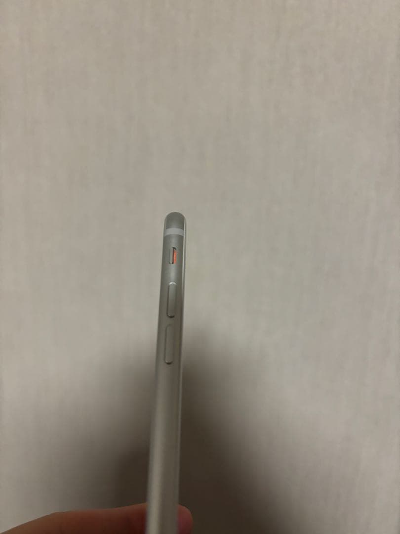 Apple iPhone 7 シルバー 本体 32gb