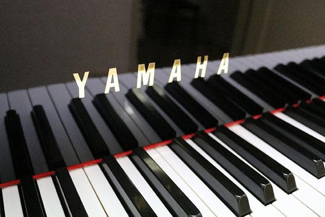 グランドピアノ【ヤマハ C1】販売