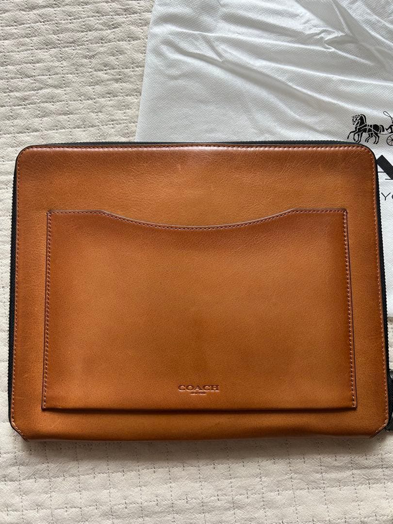 コーチ レザー パソコンタブレットケース セカンドバッグ ブラウン系