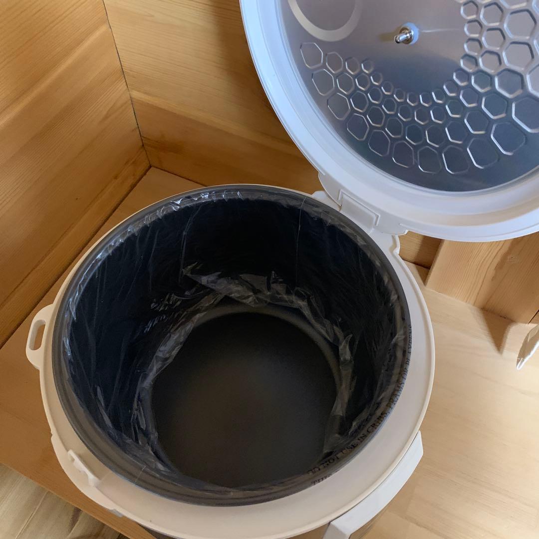 未使用品　黒にんにく発酵器　AZ-1000