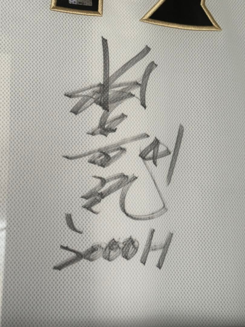 日ハム稲葉篤紀選手の通算2000安打達成記念直筆サイン入りユニフォーム額入り