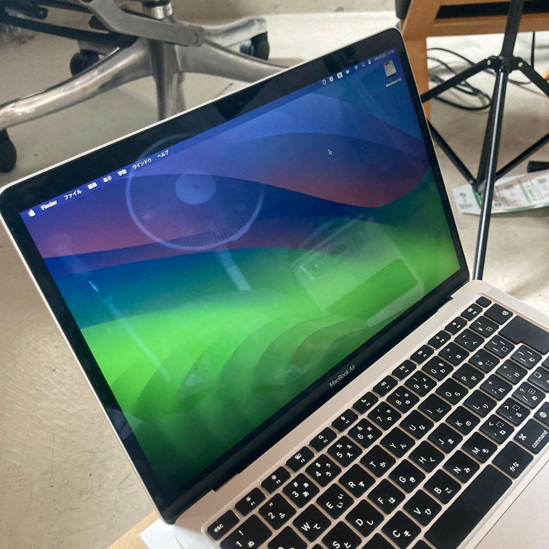 MacBook Air M1 2020 8GB 256GB 美品 おまけ付き