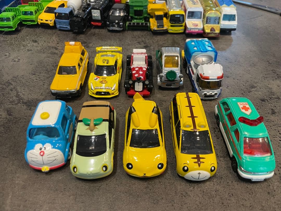 トミカ 他 ミニカー 100台 まとめ バラ売り不可 日本製　旧車 絶版モデル