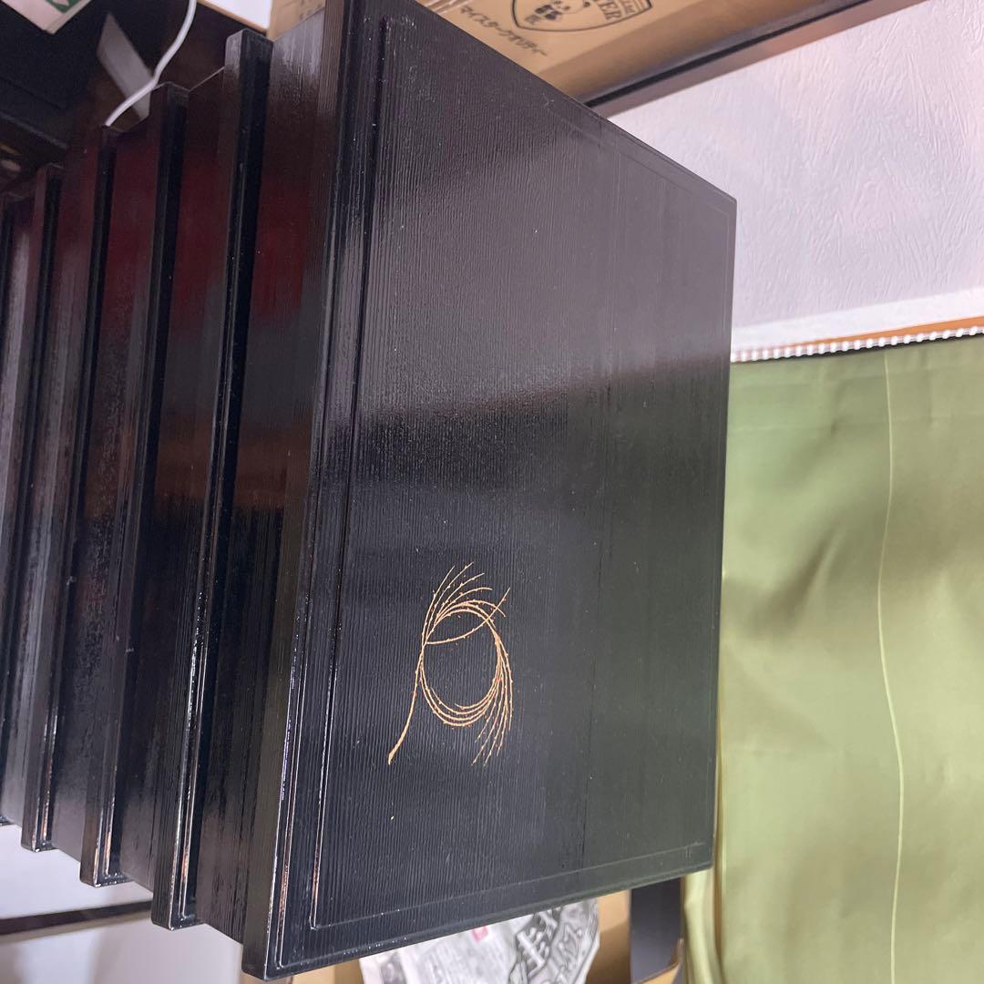 お弁当箱
