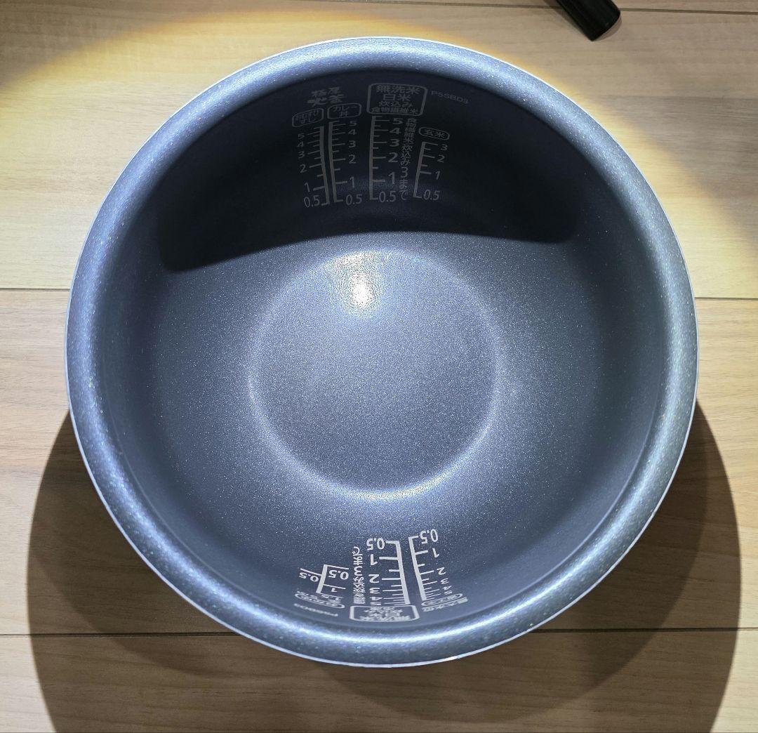中古品 アイリスオーヤマ 炊飯器 5.5合 RC-PA50-B