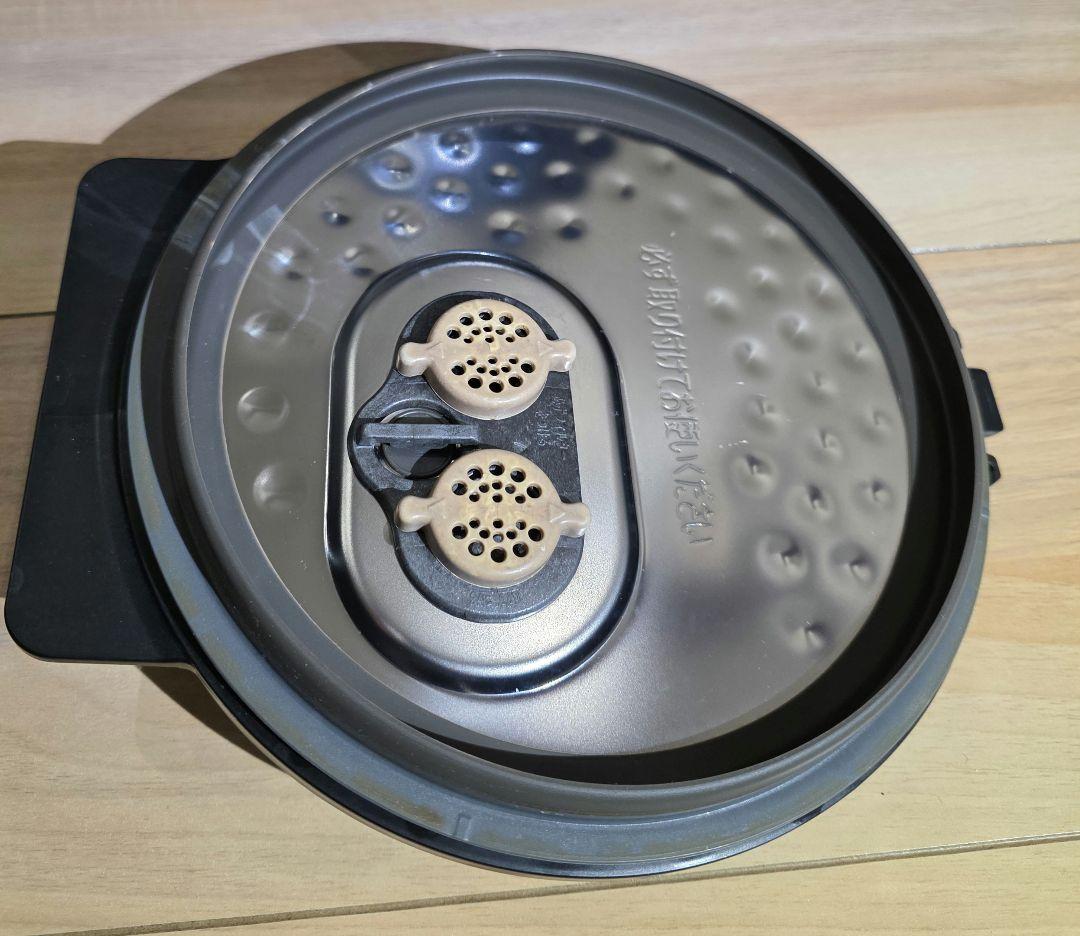 中古品 アイリスオーヤマ 炊飯器 5.5合 RC-PA50-B