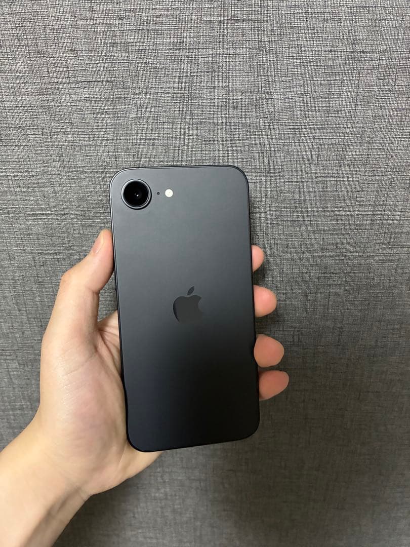 ［美品］Apple iPhone 16e 128gb本体 SIMフリーブラック