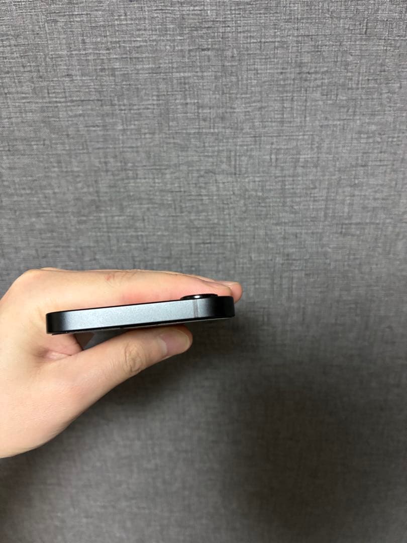 ［美品］Apple iPhone 16e 128gb本体 SIMフリーブラック