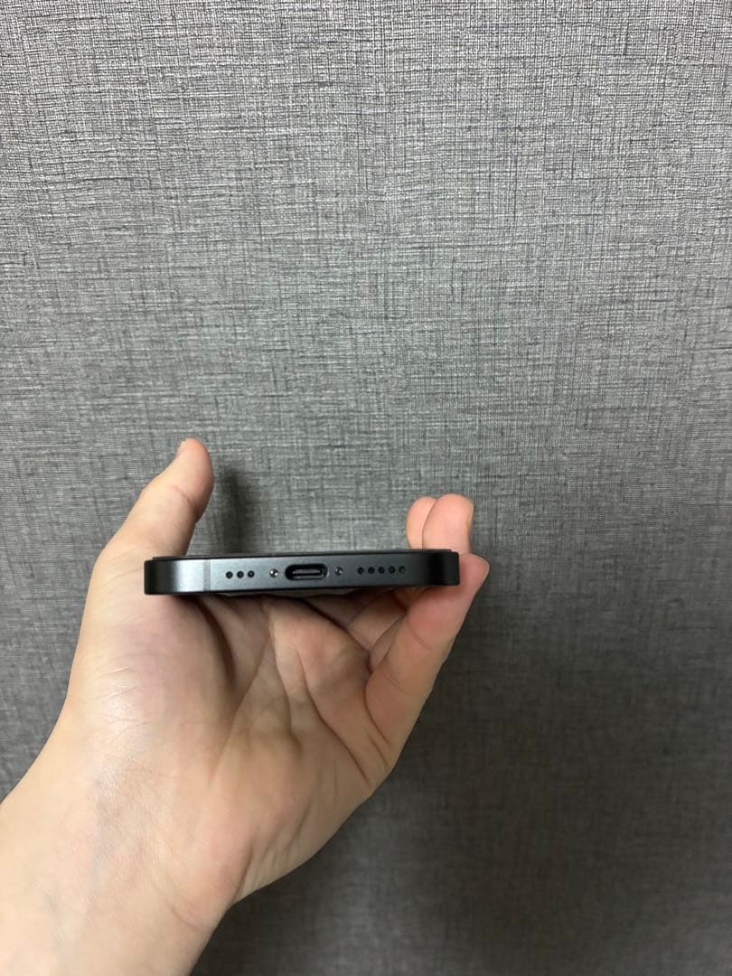 ［美品］Apple iPhone 16e 128gb本体 SIMフリーブラック