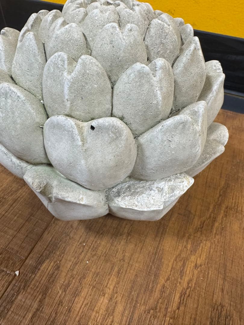 Y*様 ワンダーデコール　ARTICHOKE ガーデンオブジェ　置物