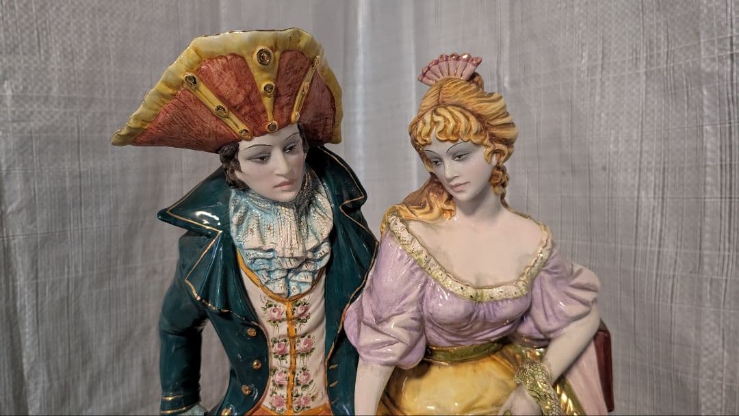 男女フィギュア 陶器製 置物　18世紀風