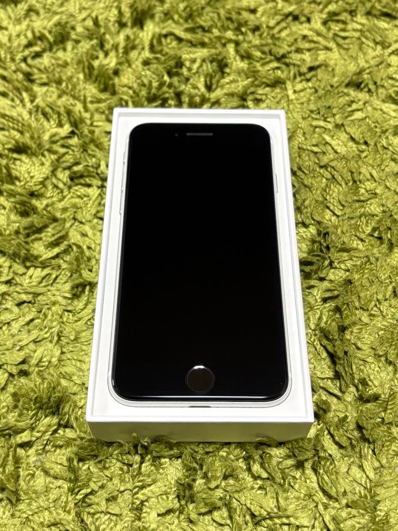 Apple iPhone SE (第2世代) ホワイト 箱付き