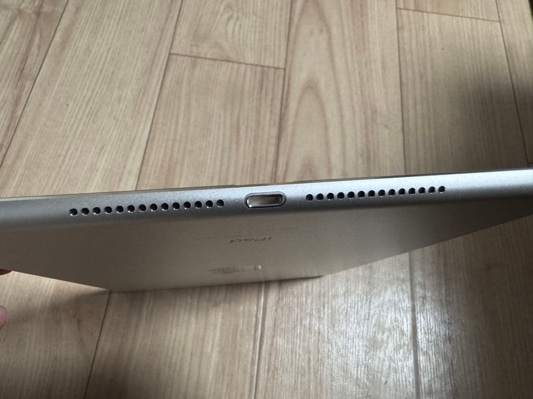iPad Air2 16GB シルバー 本体のみ