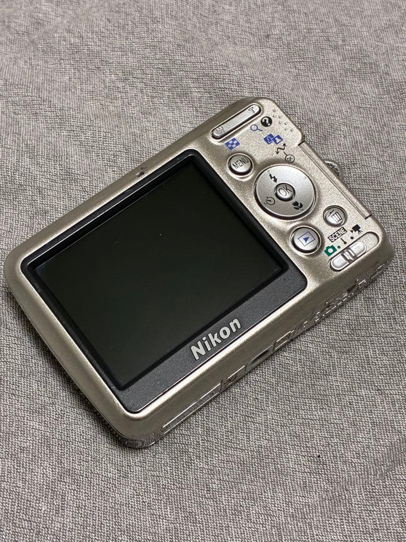 ⭐️完動品⭐️ ニコンNikon COOLPIX L6 コンデジ