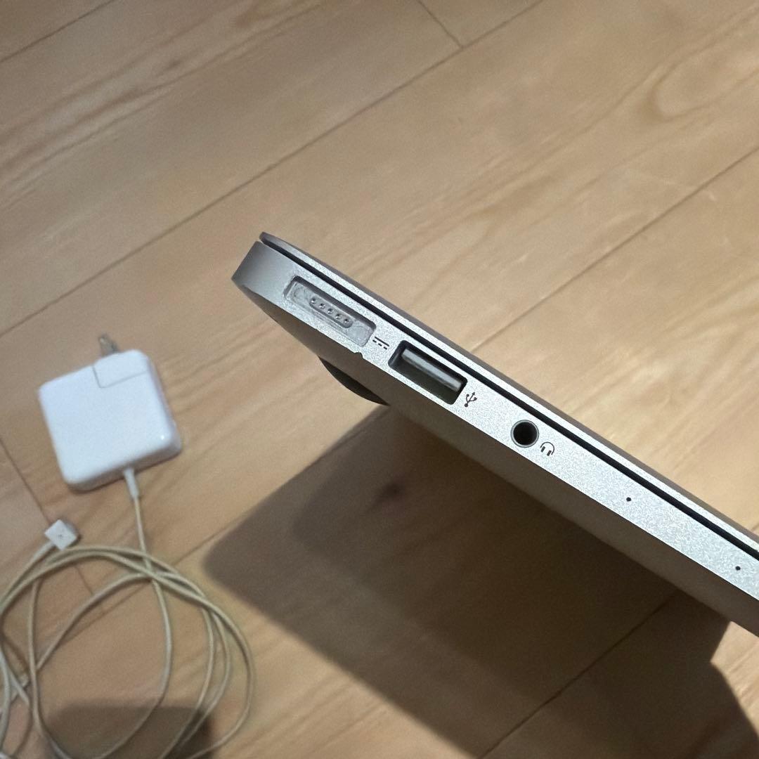 Apple MacBook air 2017 製 シルバー 8GB 128GB