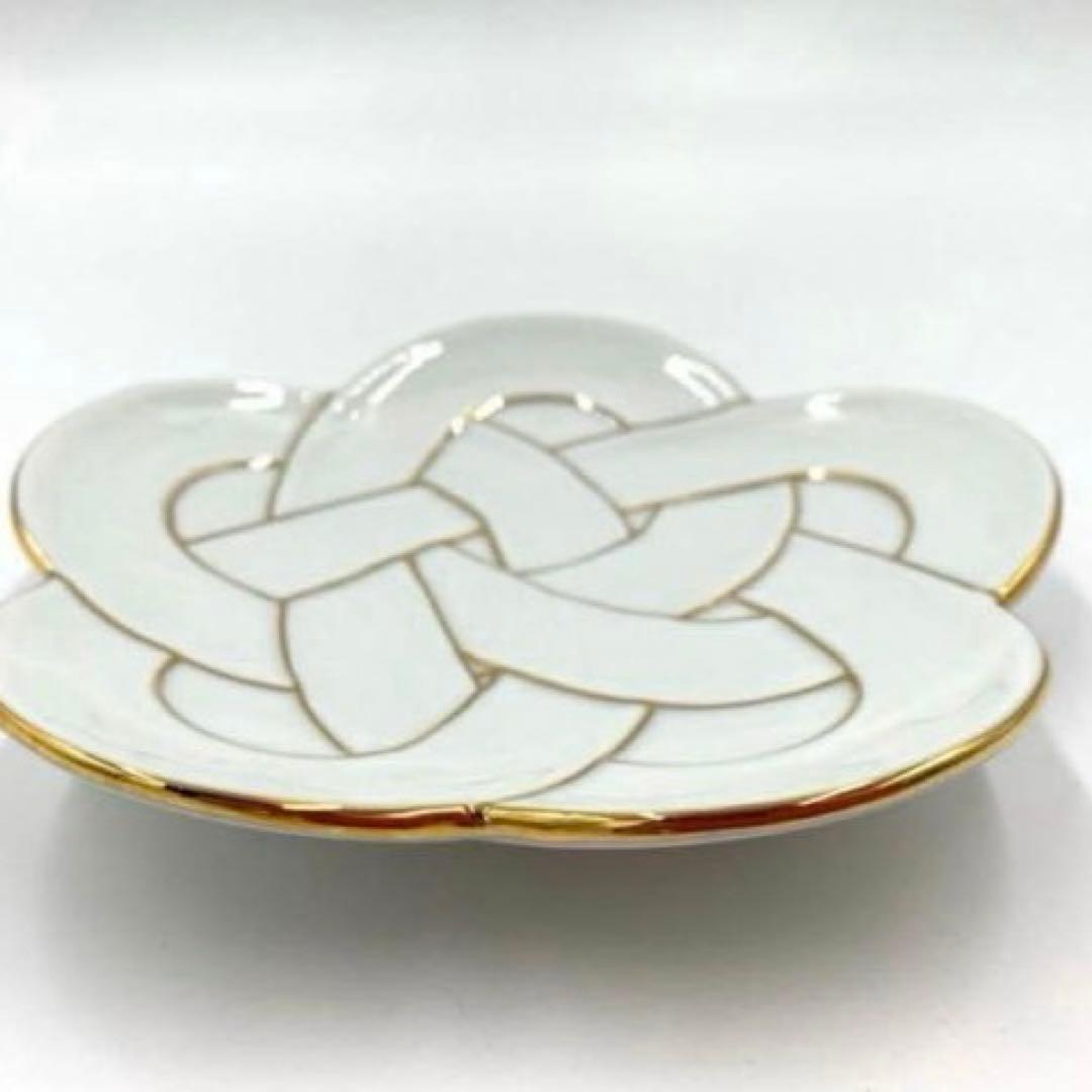 【新品】【大人気】有田焼田清窯　太白金線梅結び銘々皿　縁起物