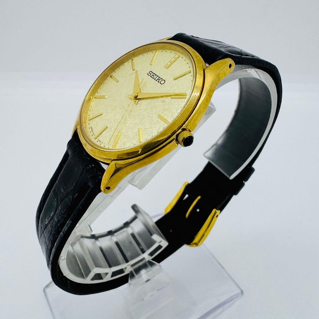 ✨SEIKO✨セイコー✨8J41-0AJ0✨クォーツ✨ゴールド文字盤✨腕時計✨