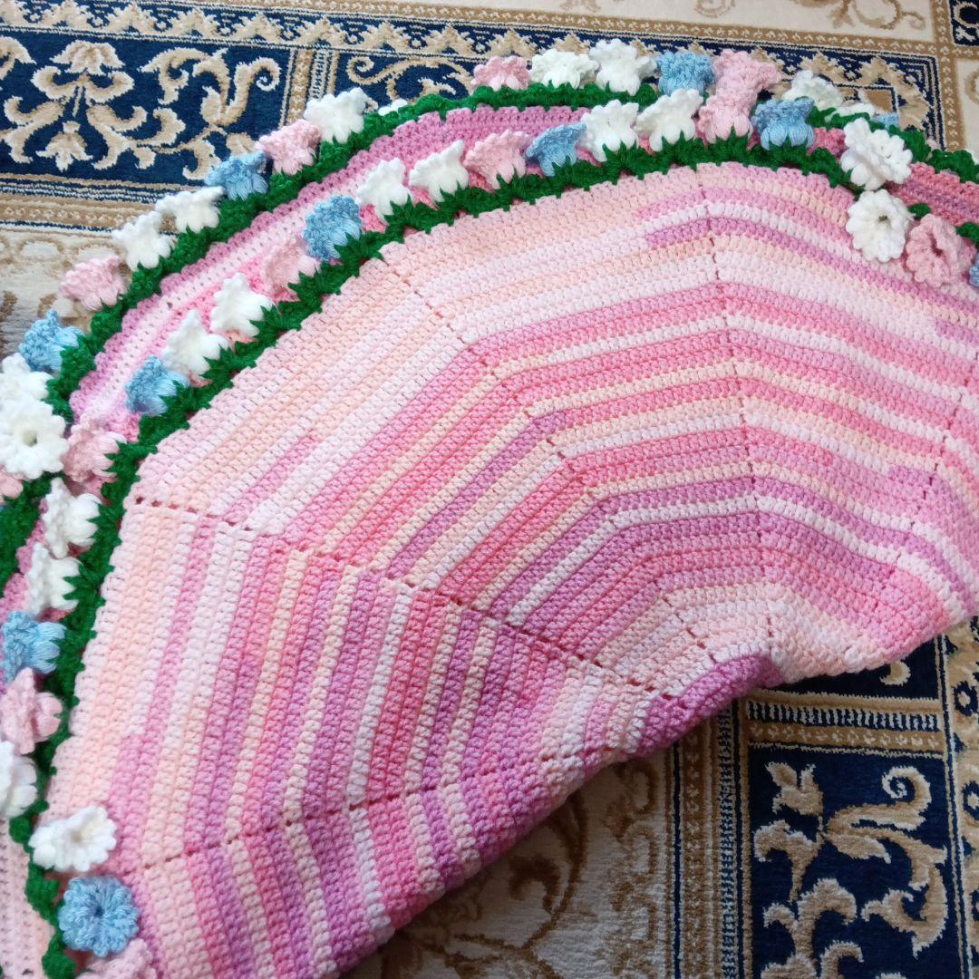 ハンドメイド♪大きめすずらんのブランケット　かご付き