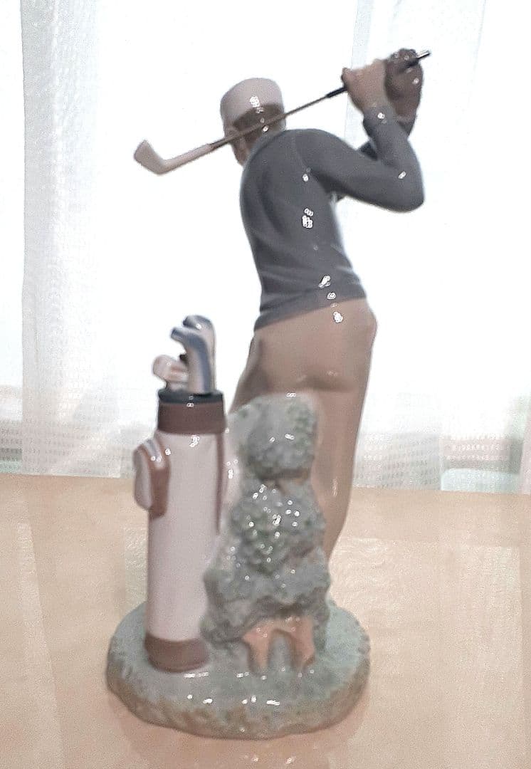 リヤドロ　ゴルフ　ナイスショットゴルファー