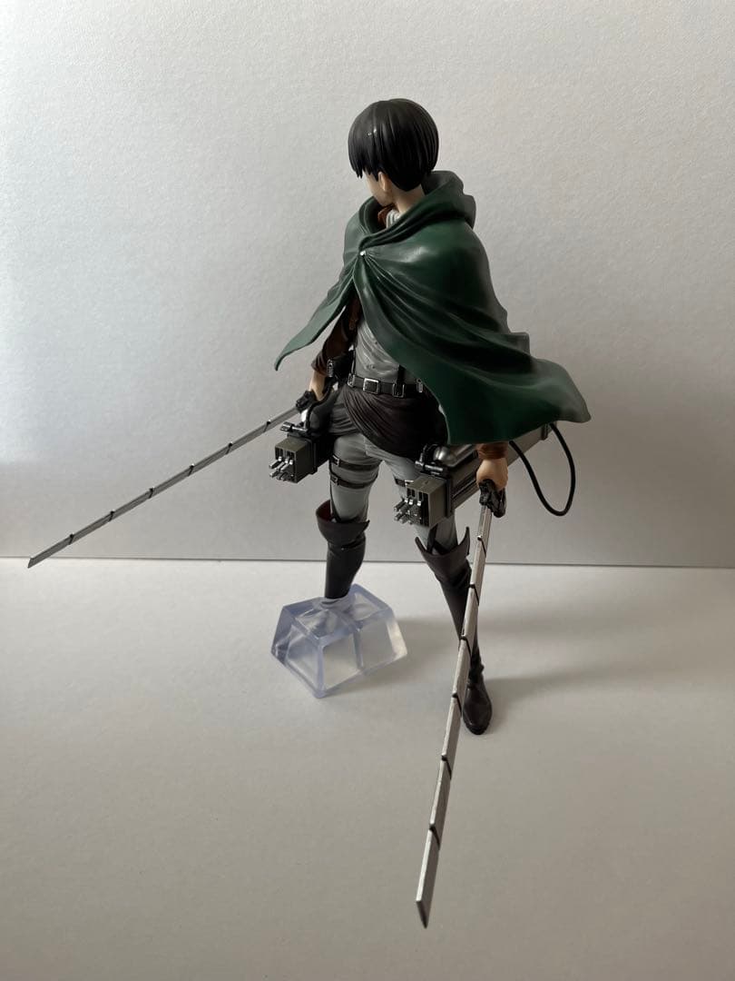 進撃の巨人 一番くじ ～獣の巨人は俺が仕留める～ B賞 リヴァイ フィギュア