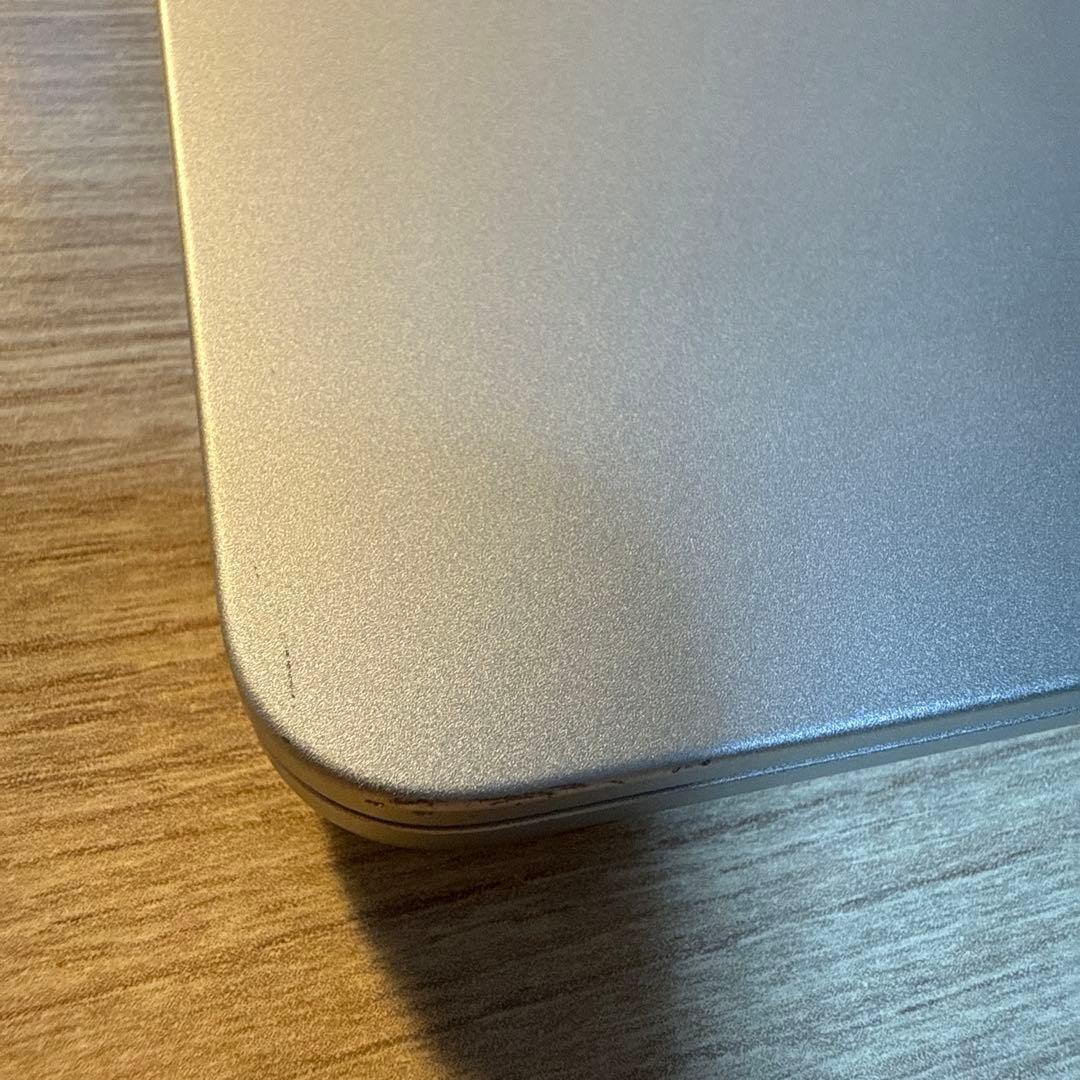 MacBook Air 13.6インチ（M2・2023年モデル）