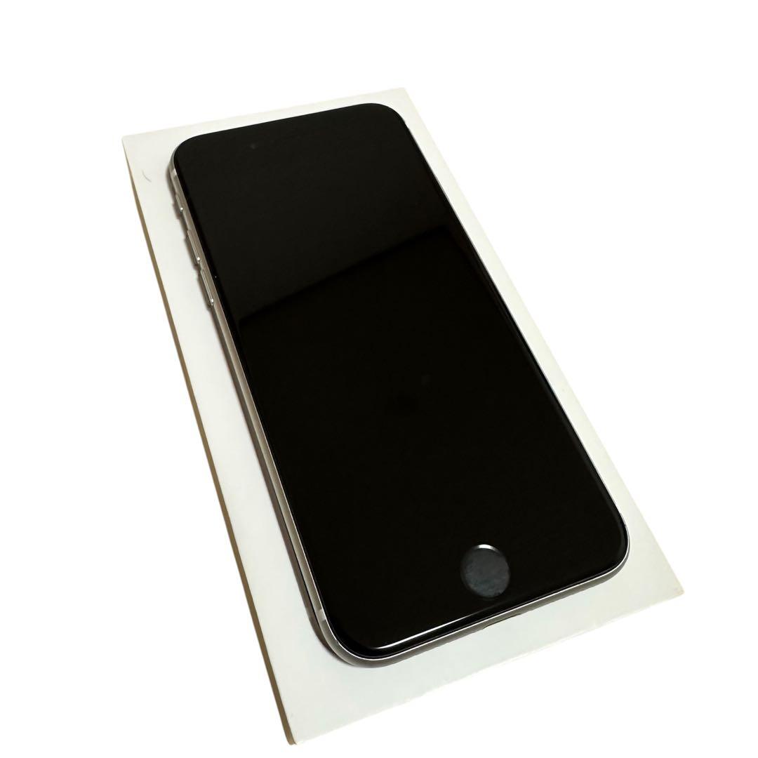 美品　Apple iPhone SE (第2世代) ホワイト本体 64GB