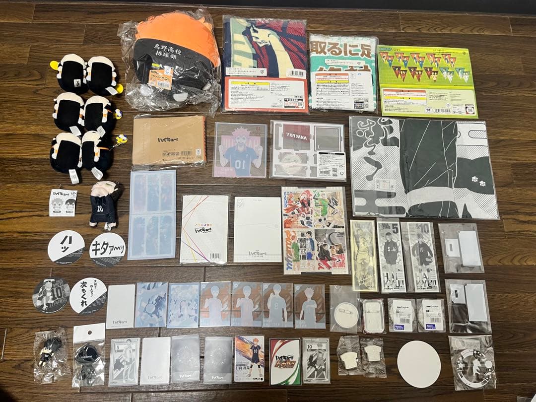 ハイキュー　まとめ売り缶バッジ　ぬいぐるみ　マスコット　カード　特典　コースター