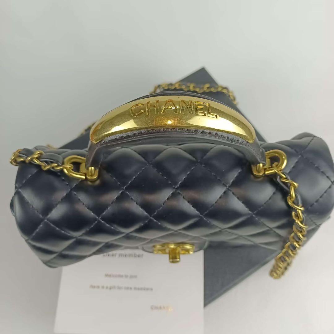 CHANELMAKEUPノベルティ ハンドルゴールド キルティングバッグ非売品