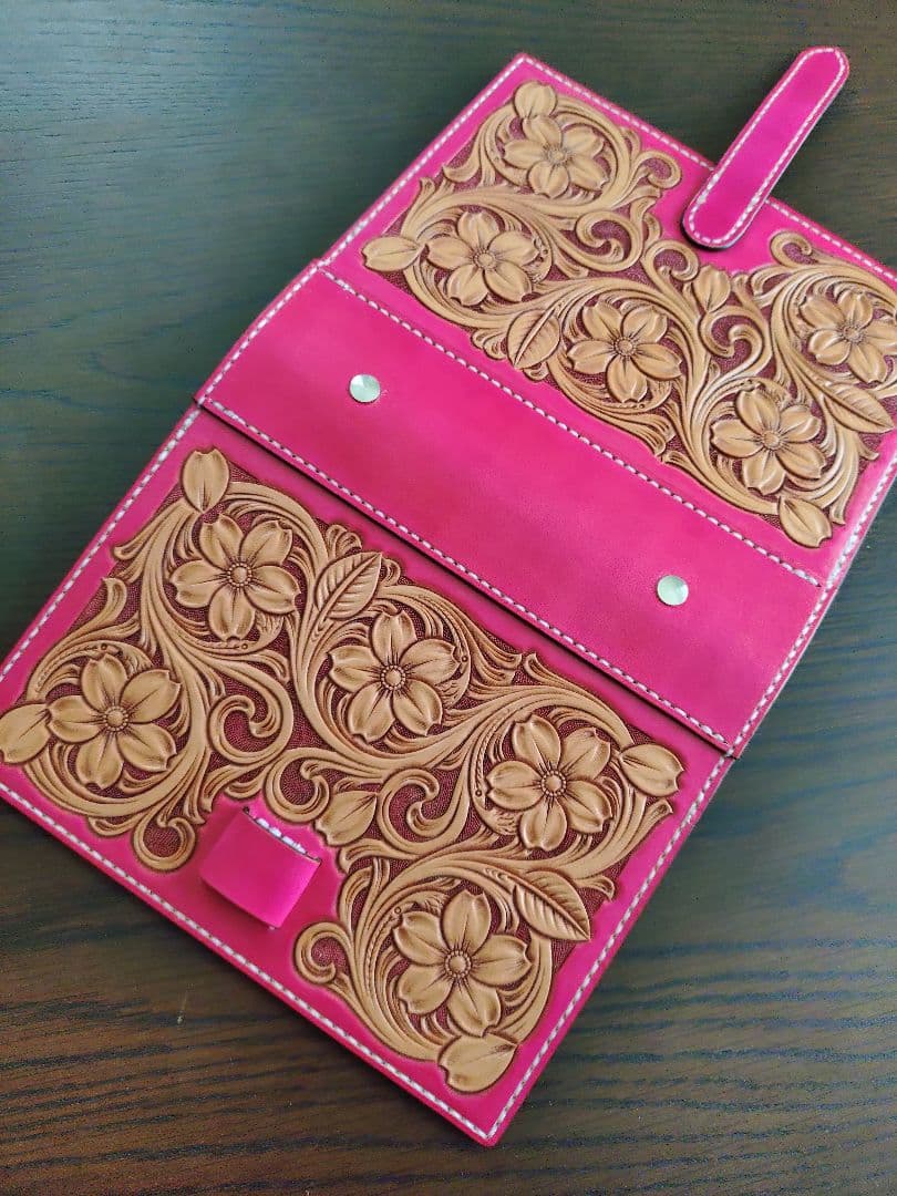 桜のシステム手帳　バイブルサイズ　レザーカービング